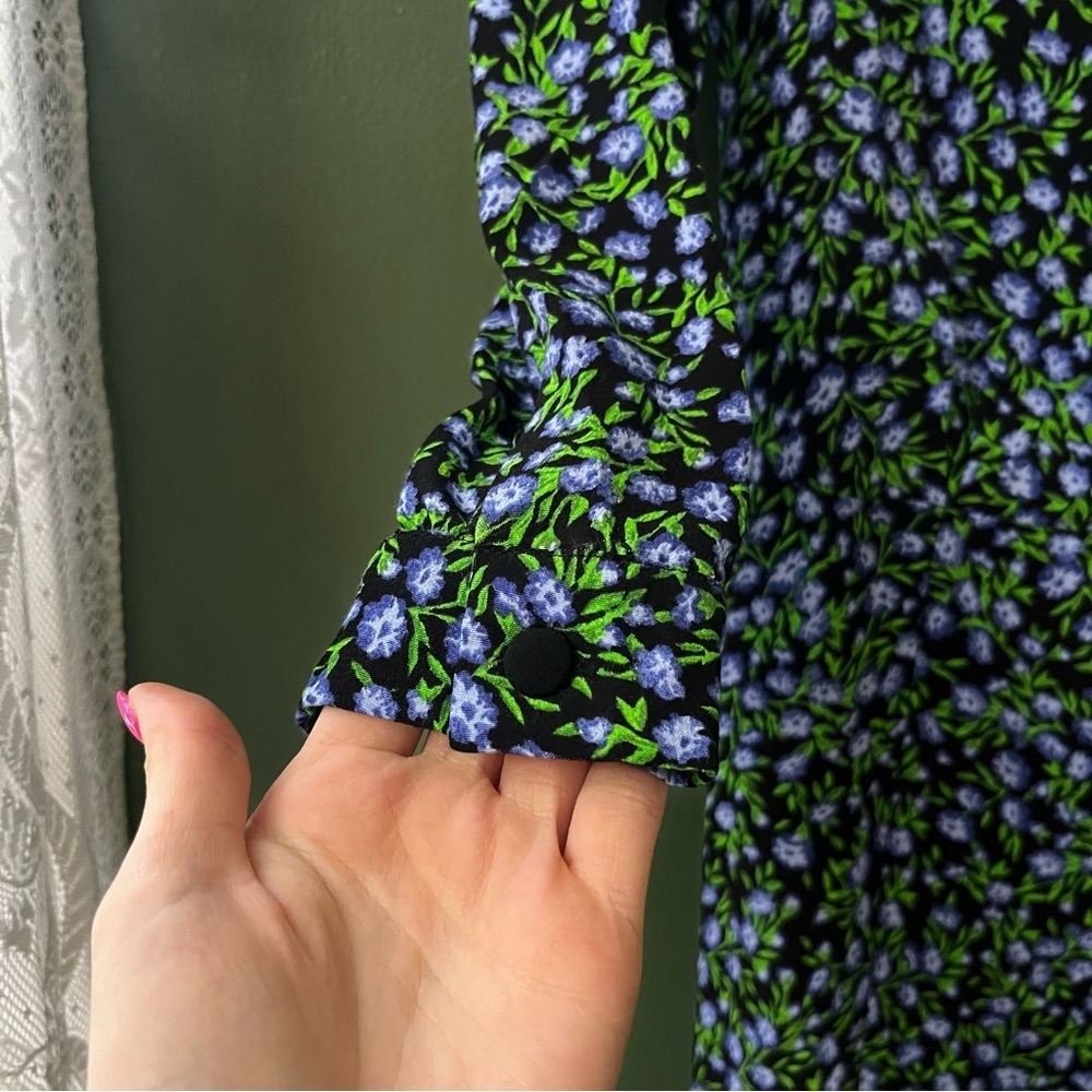 NWT floral Dress - Picture 4 of 6